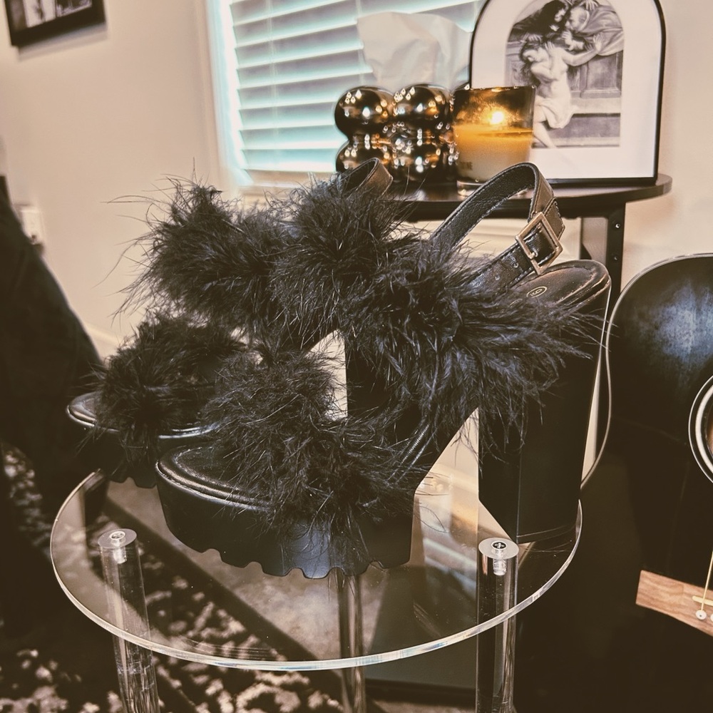 Platform Feather Heels | Mata X Dolls Kill | SIZE 9 - Picture 3 of 6